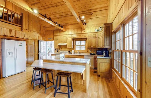 Wiley Cabin | Osprey Landing Retreat