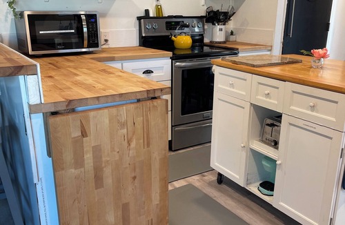 Merritt Island House | Our Cozy Tiny Home in delightful Merritt Island- 5min to KSC, 10min to cruises