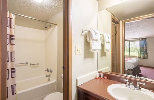 Daleville Hotel | OYO Hotel Daleville AL Hwy 84