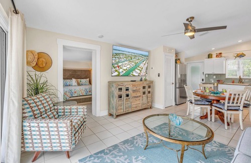 Key Colony Beach House | P37 - Charming 2 bedrooms duplex with Private Pool and Deep water dockage. Cabana Club Membership Included!
