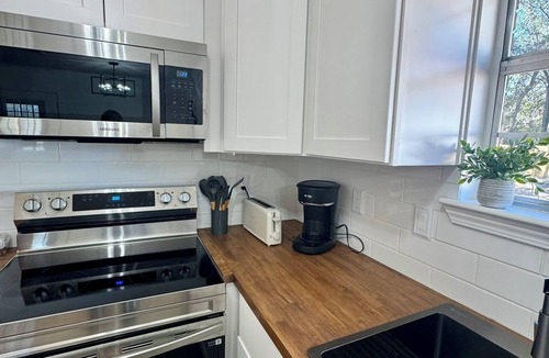 Milton House | Pace Home-Away-From-Home, Fully Renovated 3/2, Near Whiting Field. A+ Location!