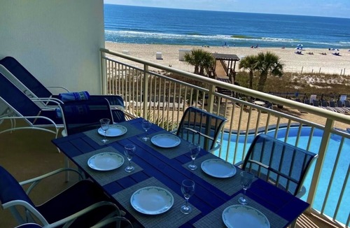 Ono Island Condo | Palacio 203 BeachFront!Best View&Amenities!2 Pools!HotTub!Near Dining!Pickleball