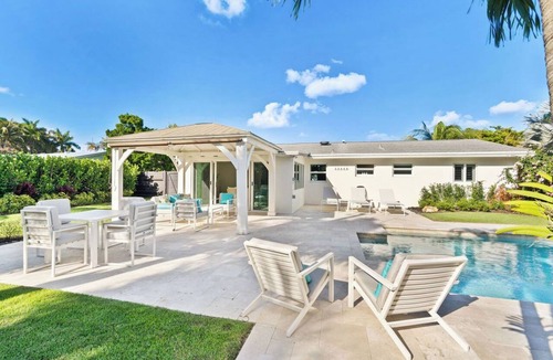 Florida North Atlantic Coast House | 🌴 Palm Beach Oasis w/Heated Pool & Spa!