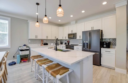 Midtown House | Palms and Pool Paradise