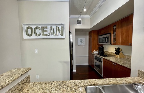 Stuart Condo | Panoramic Views Of The Water From The Condo With Endless Amenities.