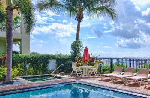 Stuart Condo | Panoramic Views Of The Water From The Condo With Endless Amenities.
