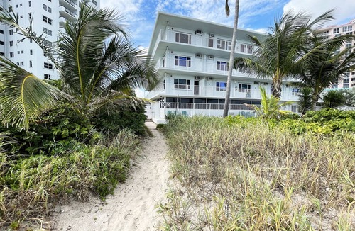 Bel Air Condo | Paradise awaits you with Ocean View & Heated Pool!