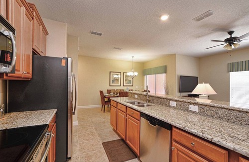 West Kissimmee House | Paradise Palms | Private Splash Pool & BBQ | 2 King Beds | Dog Friendly | Near Disney