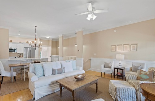 Watercolor Condo | Park District of Watercolor | Park View | Huge Balcony | Central Location!