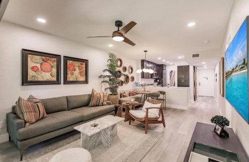 Park Shore Apartment | Park Shore Resort-BLDGC 218 - Amazingly remodeled