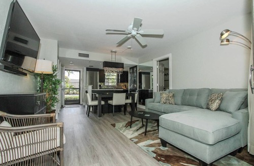 Park Shore Condo | Park Shore Resort-EXTENSIVE HIGH END LUXURIOUS RENOVATION! 1.25 Miles to Beach!