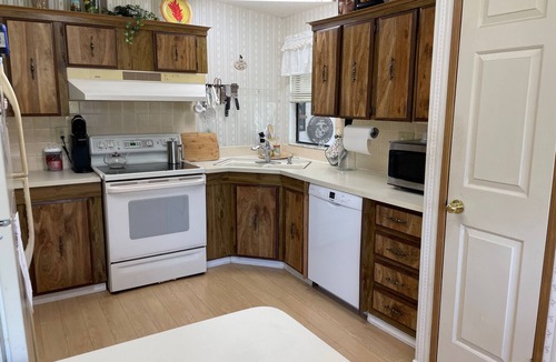 Silver Lake House | Park Views, Cozy Vibes, and Easy Breezy Living Near Spanish Springs