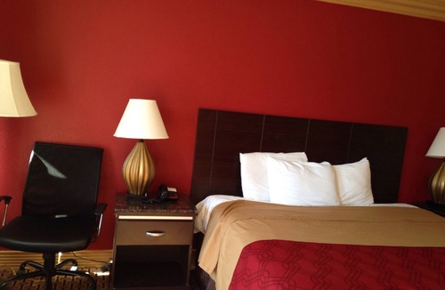 New Castle Hotel | Parkway Inn of Birmingham