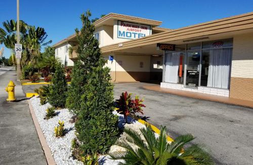 Ludlam Hotel | Parkway Inn