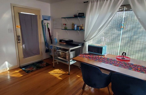South Pensacola House | Parrot House Pensacola. Stand alone home perfect for families.