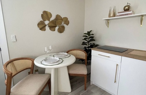 Northeast Pensacola Apartment | Peaceful Boutique Suite Private Entry Near Beach & Downtown