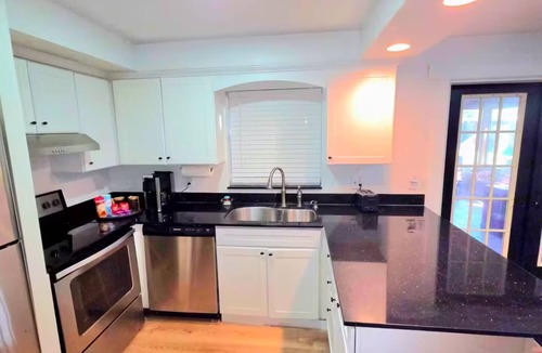 Pasadena House | Peaceful Home Retreat with Pool Near St. Leo University and Mirada Lagoon