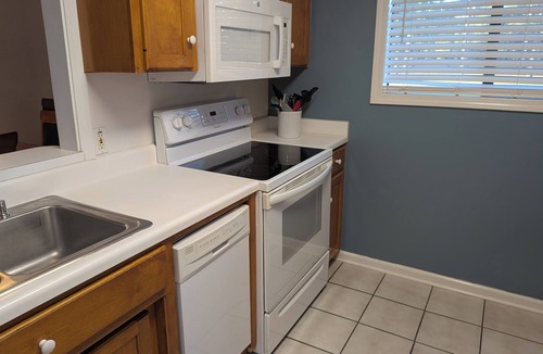 Northeast Pensacola House | ​Peaceful NE Pensacola Home Across from Beautiful City Park