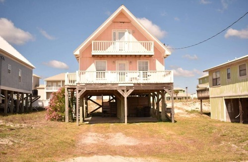 Fort Morgan House | Peach on the Beach - 3BR/2 BA - Fort Morgan - Pet Friendly