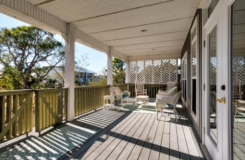Audubon Place House | Pelican Bay Landing