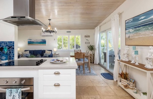 Anglers Park House | Pennekamp Hideaway | Water View, Kayaks & Pool Table