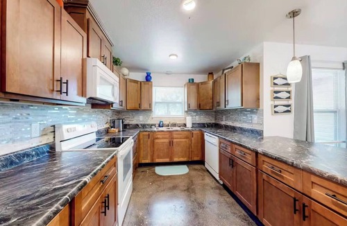 Northeast Pensacola House | Pensacola Coastal Retreat Near UWF Family-friendly, Pensacola Coastal Retreat near UWF Family-friend.