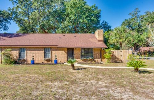 Ferry Pass House | Pensacola Condo w/Patio by Hospitals & Dining