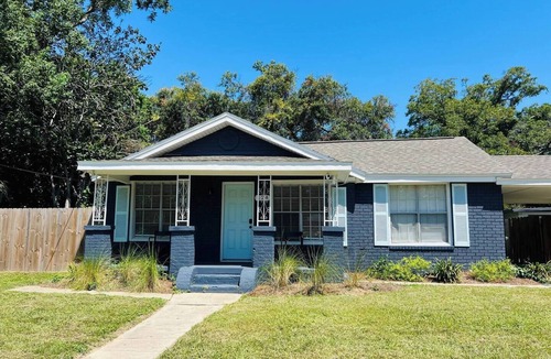 South Pensacola House | Pensacola Duplex Near Hospital and PCC