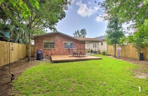 East Hill Ski Chalet | Pensacola Paradise - 3BR 2Full Bath cottage in upscale area 5 min to beach and downtown