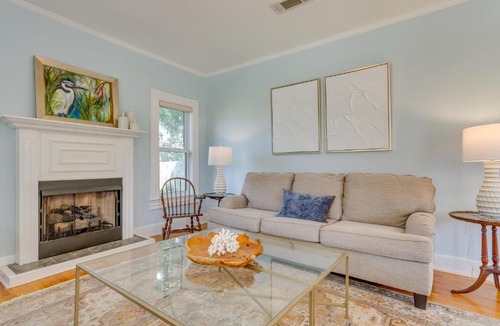 East Hill House | Pensacola Paradise: Furnished Deck & Gas Grill!
