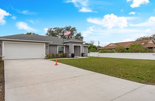 Deltona Lakes Apartment | Perfect Gateway Suite