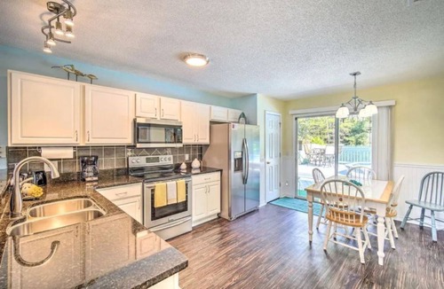 Pensacola House | Perfect Pensacola Pool House with Arcade Game Room! Sleeps 6 Families Love it!