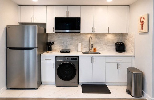 San Carlos Park Apartment | Perfect Studio Retreat - Near RSW - Airport - Beaches - I-75