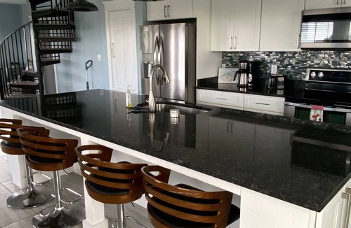 Surf Side Shores House | Perfect Thanksgiving spot, book now! Private Pool.