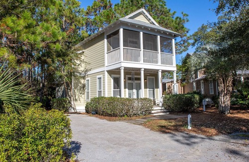 Seagrove Beach Cottage | Pet Friendly, Grove by the Sea cottage with Short Beach Walk: The SandBox