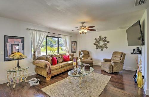Pine Island Center House | Pet-Friendly Oasis w/Deck & Fire Pit in Bokeelia!