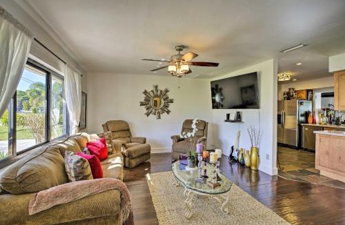 Pine Island Center House | Pet-Friendly Oasis w/Deck & Fire Pit in Bokeelia!