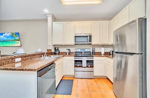 West Kissimmee Condo | Pet-friendly Resort Getaway with Patio and Pool
