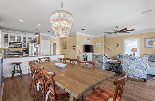 Morgantown House | Pets, Pools, Tennis, Pickleball