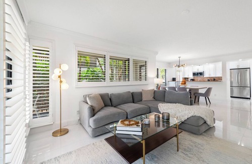 Hunt Club Apartment | PGA National Private Entrance Condo W/Amazing Golf Course Views-2023 Renovation