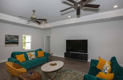 Foley House | Pleasant Dreams House during November 2023 with a