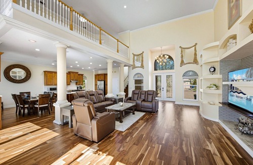 Apollo Beach House | Plunge into Joy & Bayfront Magic at Seaside Escape - Villa Seabird