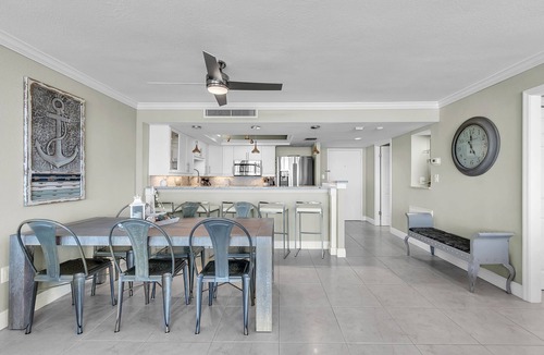 Sunset Beach Condo | 🌴Pool, Beach Access, Workout Room, Best of Bay and Gulf location!🐬Mansions By Th