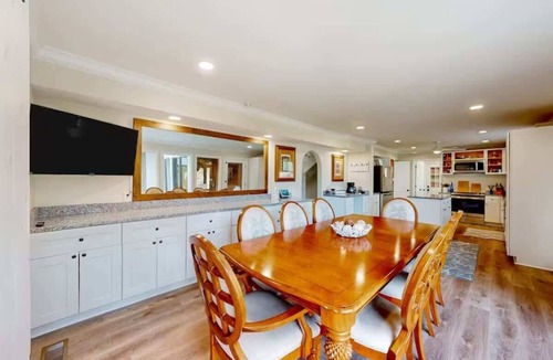 Foley House | Pool, Beaches, OWA, Dining, and More | Palmaway