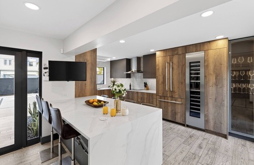 Birch Park Finger Streets House | Pool + Hot Tub | 5 Min Walk to Beach | Birch Park | Soleil Modern