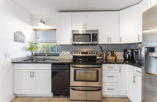 Cross Key Waterways House | Pool, large dock,walk to restaurants, Pennekamp and relax in Key Largo