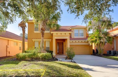 Watersong House | Poolside Living: Family Retreat 12 Mi to Disney