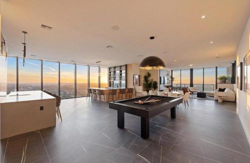 Downtown Miami Apartment | Presidential Penthouse Private Infinity Pool