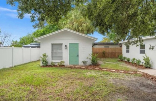 Sun Bay South Apartment | Private 1-bedroom studio in charming Tampa with AC