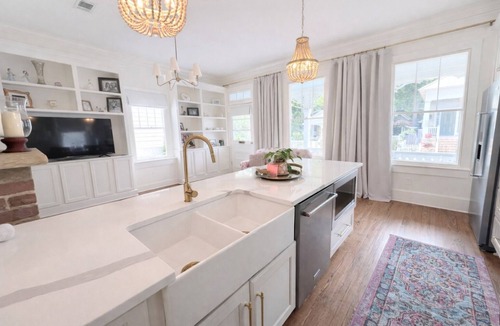 Downtown House | Private 1880s Downtown Cottage Walk Everywhere!